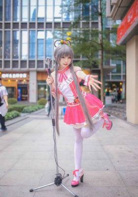 谁杀了她