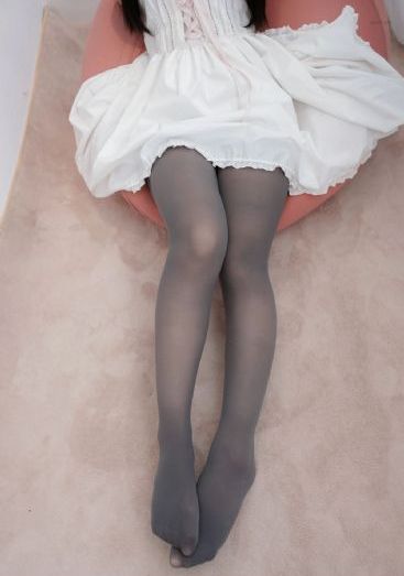 侯府荡女h女奶水