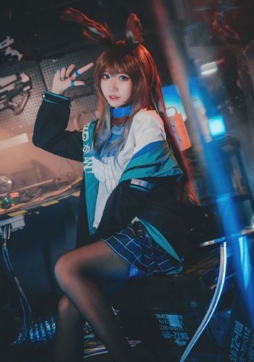 女大学生
